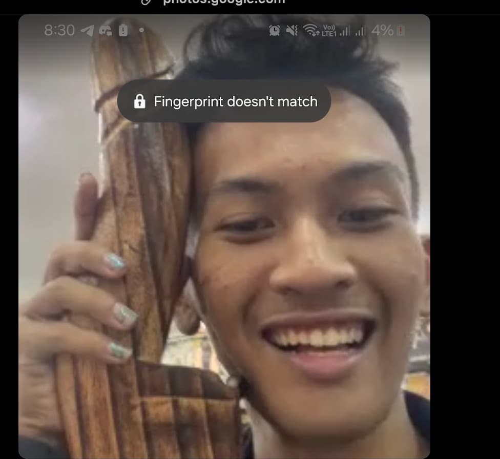 Dino di kamar mandi